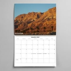 calendario judaico com imagens dos desertos do negev e da judeia