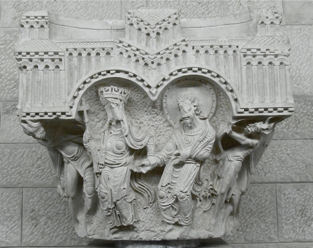 Peça do Museu Franciscano, Capitel Medieval da Igreja dos Crusados