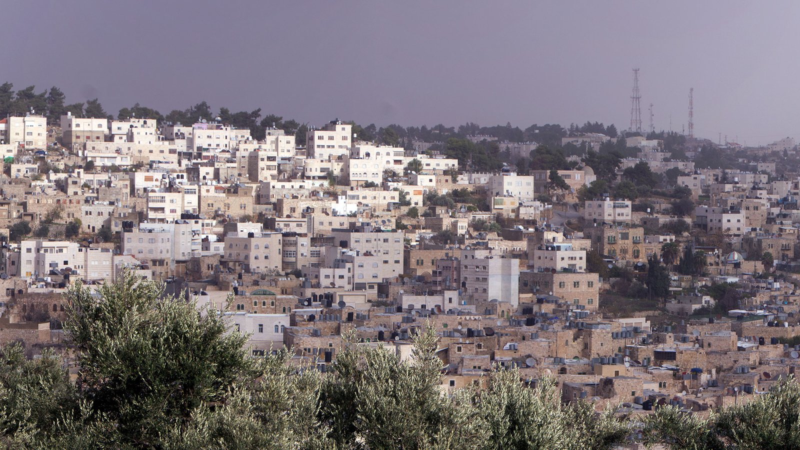 Violência entre IDF e palestinos na região de Hebron