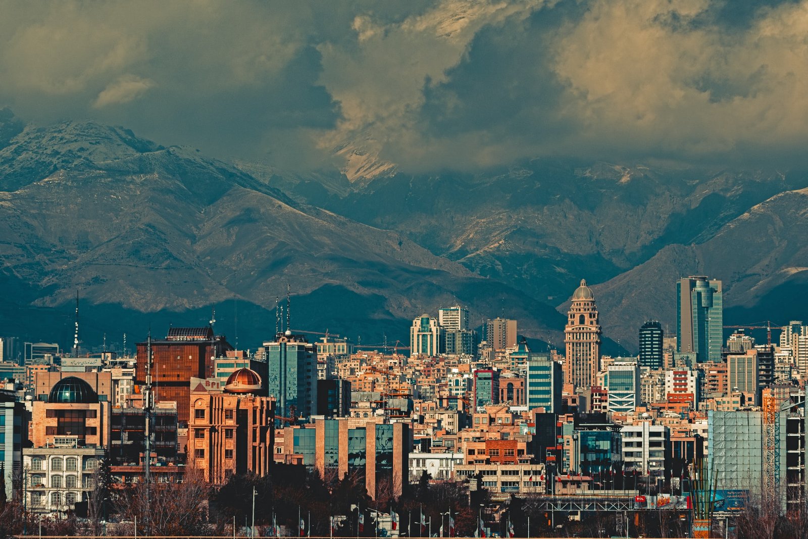 sajad nori rGgpSFKI unsplash