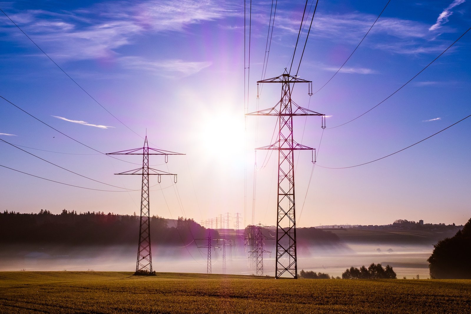 pylon 503935 1920
