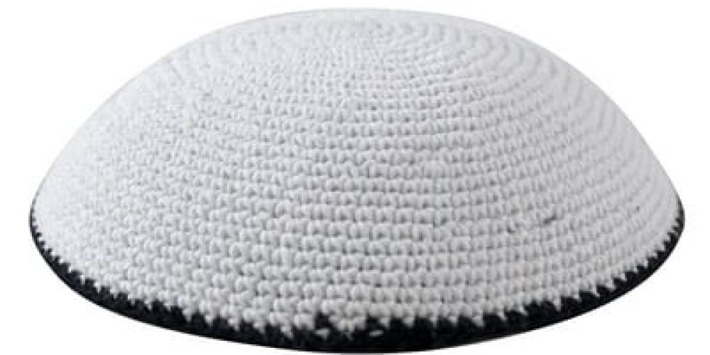 Macron declarou embargo de armas para Israel, será que é realmente humano o que faz?