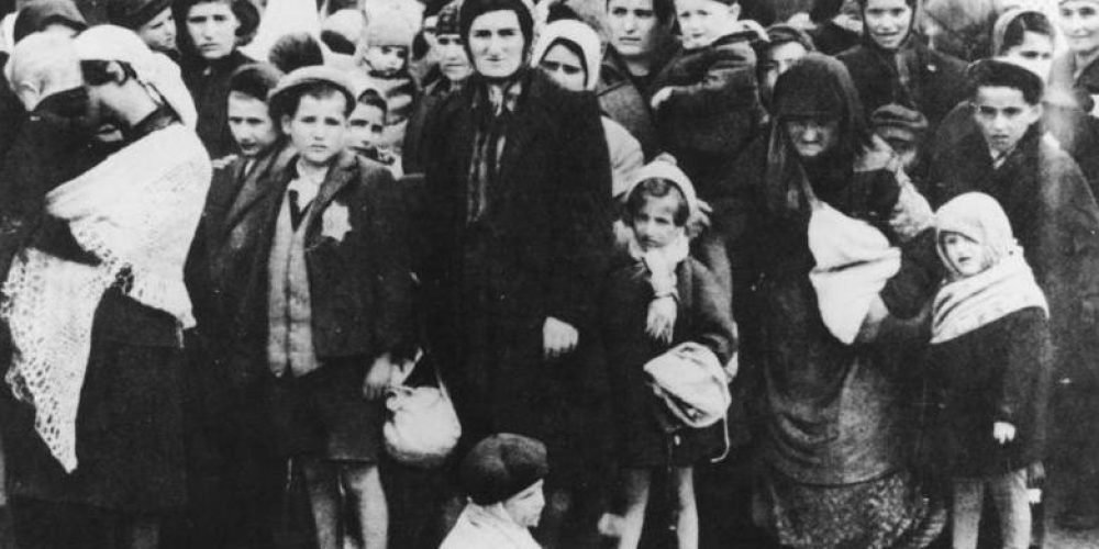 Bundesarchiv Bild  N  KZ Auschwitz Ankunft ungarischer Juden