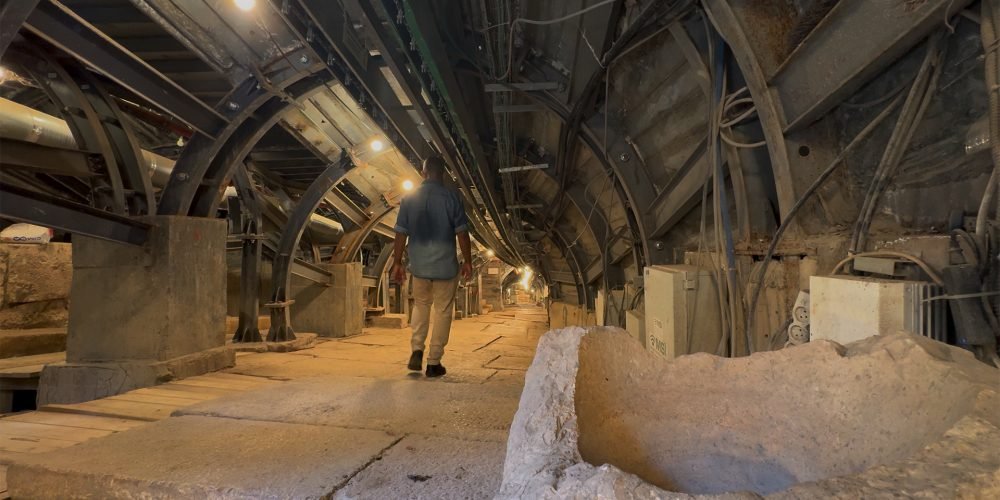 Partículas cósmicas revelarão os mistérios ocultos de Jerusalém?