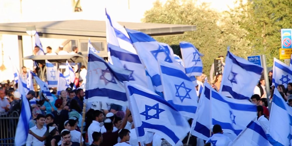 Exclusivo Saiba o que é a Dança das bandeiras ou Marcha de Jerusalem