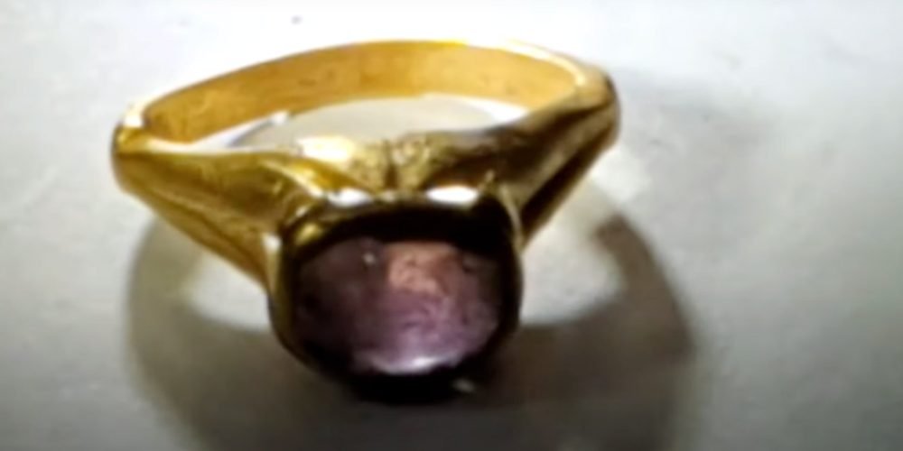 anel de ouro descoberto em yavneh
