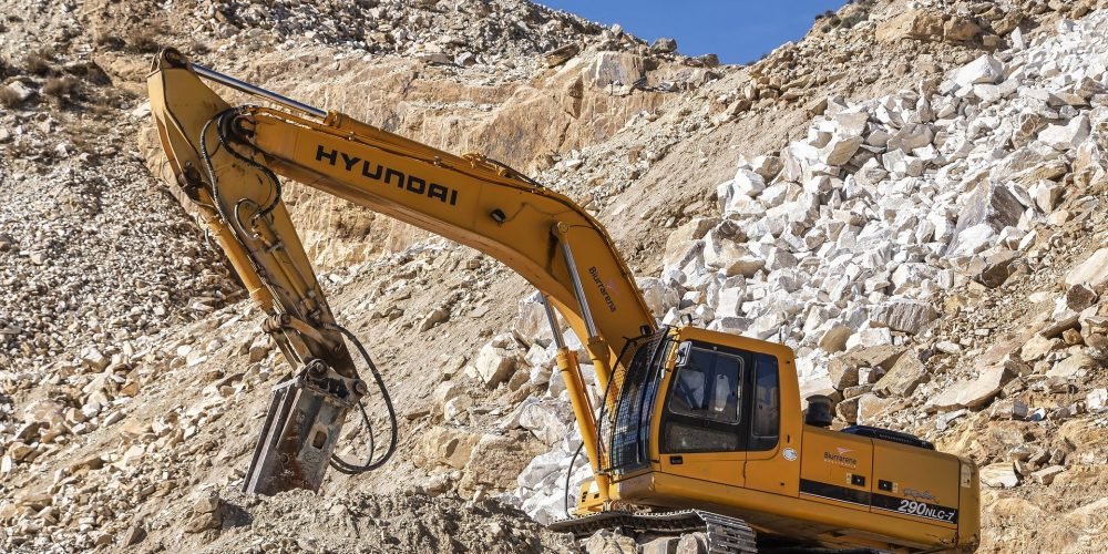 excavator 7703097 1920