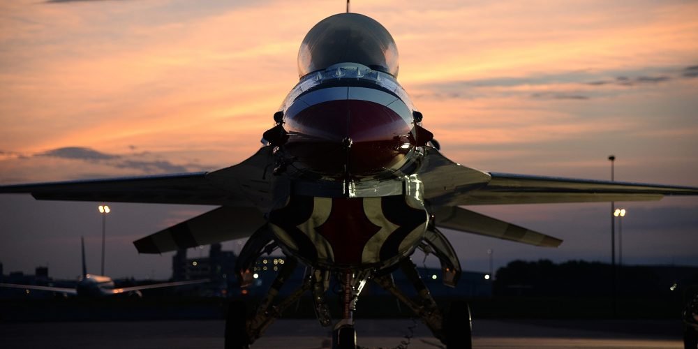 f 16 thunderbird 2678842 1920