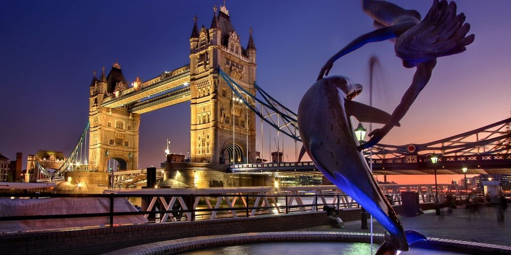 Médica britânica e palestina, antissemita foi suspensa