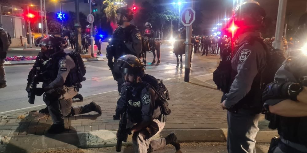 policia de israel durante motins
