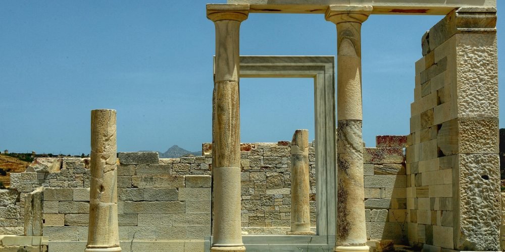 Para onde os primeiros crentes fugiram da perseguição em Jerusalém?